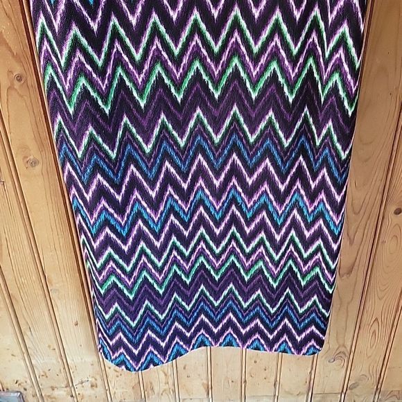 ADAM LEVINE DRESS - Picture 4 of 7